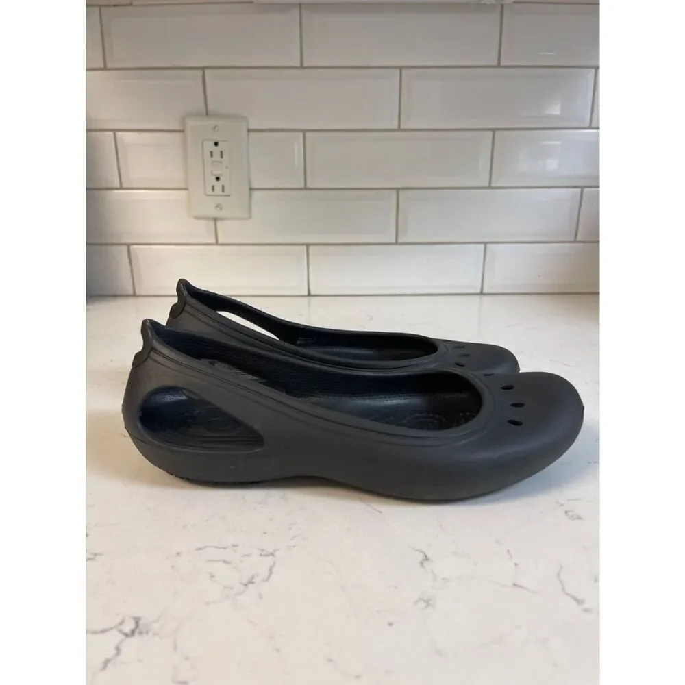 Crocs WOMEN'S KADEE WORK FLAT Style # 200941 Black Size 8 Worn 2-3 Times